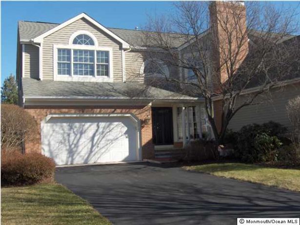 6 Quaker Lane